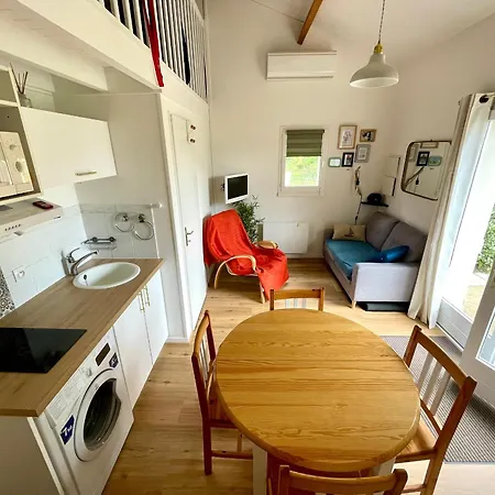 Holiday home Maison Avec Piscine Chauffee Et Tennis, Proche - 4 Pers., - Fr-1-231-324 *